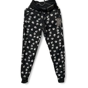 Adult NWT XS Black and White Skull Print Boyfriend Joggers